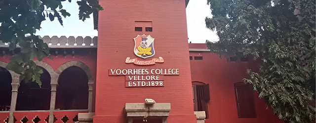Voorhees College Logo